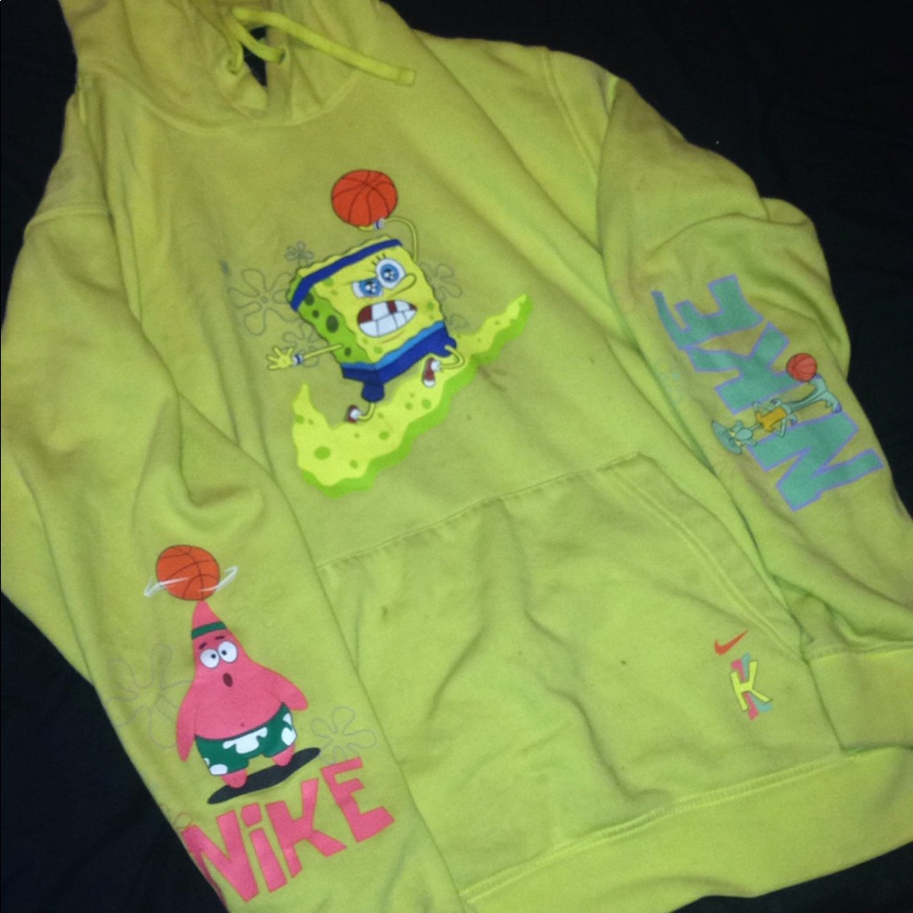 Nike Kyrie 5 x Spongebob Hoodie (yellow)